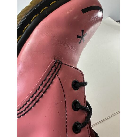 Dr Doc Martens Hincky Smiley Wink Face Acid Pink Combat Boots Lace Up Women's 9 - Picture 13 of 16